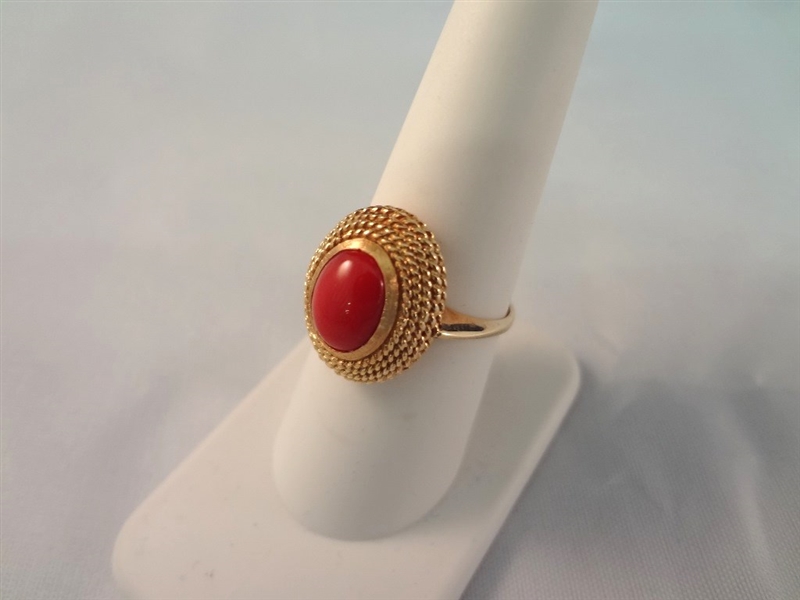 18k Gold and Coral Cabochon Ring Key Fret Pattern