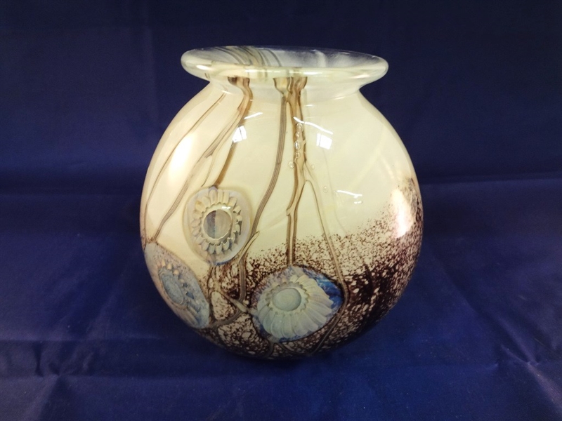 Robert Eickholt Signed Glass Hyancinth Pillow Seascape Vase