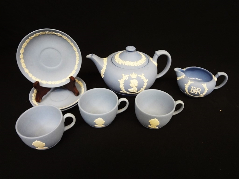 Wedgwood Jasper Queen Elizabeth II Golden Jubilee Tea Set