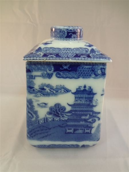 1930s Ringtons Porcelain Blue and White Tea Caddy