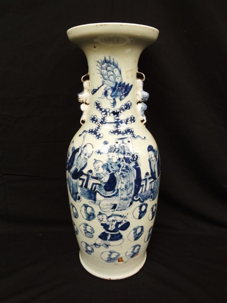 18/19th Century Oversize Chinese 2 Handle Blue and White Vase