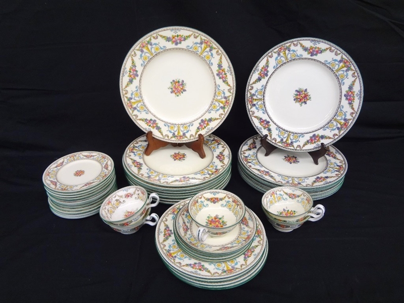 Wedgwood China "Ventnor" Pattern W996: 41 Pieces