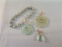 14K Gold and Green Apple Jade Jewelry: Bracelet, (2) Pendants, (1) Earrings