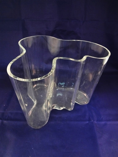 Alvar Aalto Savoy Art Glass Ribbon Vase