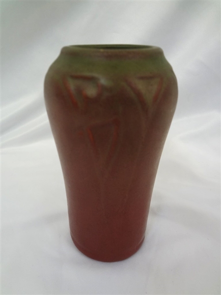 Rookwood 1914 Seahorse Shape 2124 Vase