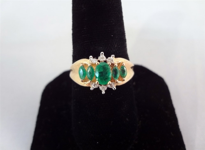 14K Gold Ring (1) Oval Emerald (4) Marquise Emeralds (6) Diamond Chips Ring Size 8