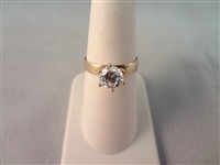 14K Gold Ring (1) Solitaire Round Cubic Zirconia Ring Size 6.75