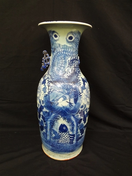 Ching Dynasty Oversize Chinese 2 Handle Blue and White Vase