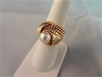 14k Gold Solitaire Pearl Ring