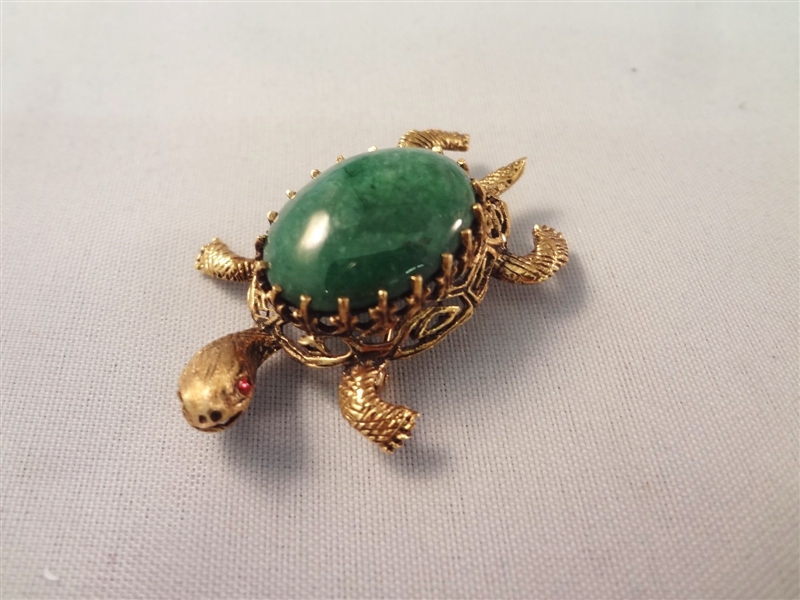 14k Yellow Gold Turtle Brooch with Jade Cabochon