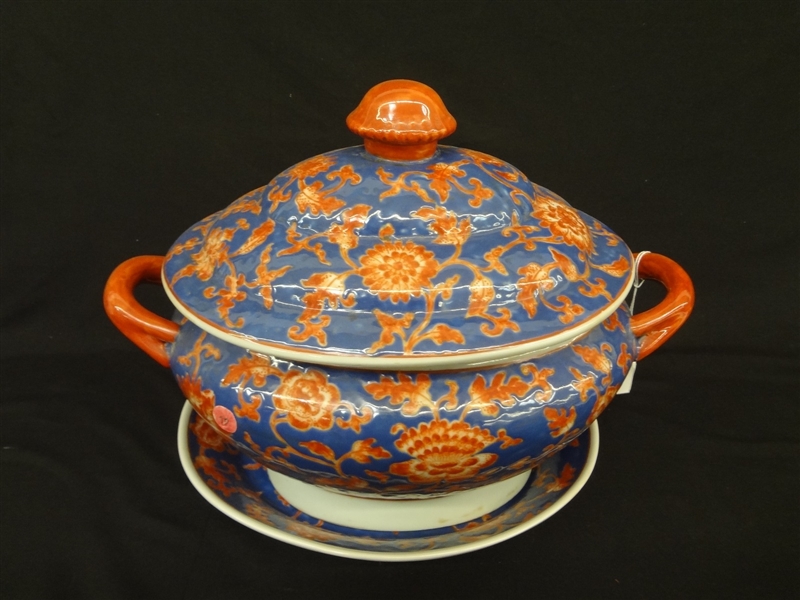 Large Chinese Export Covered Soup Tureen & Underplate