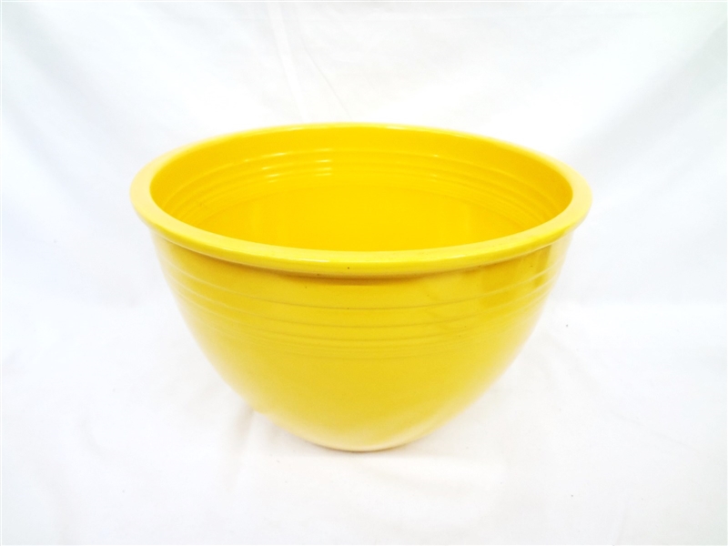 Fiesta Ware Yellow Number 7 Mixing Bowl