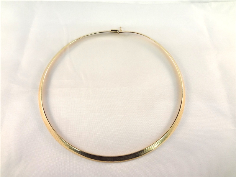 14k Gold Wide Choker Necklace 5.75" Diameter