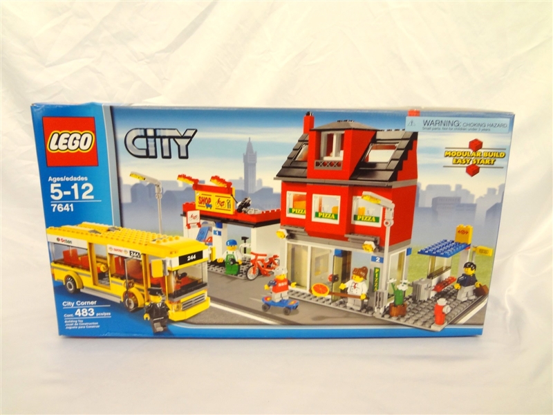 LEGO Collector Set #7641 City Corner New and Unopened