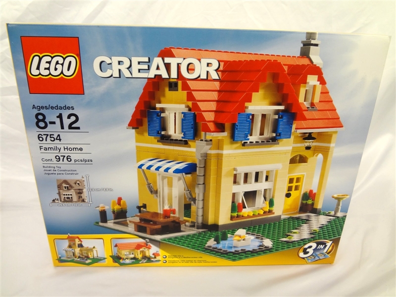 LEGO Collector Set #6754 Creator Family Home New and Unopened