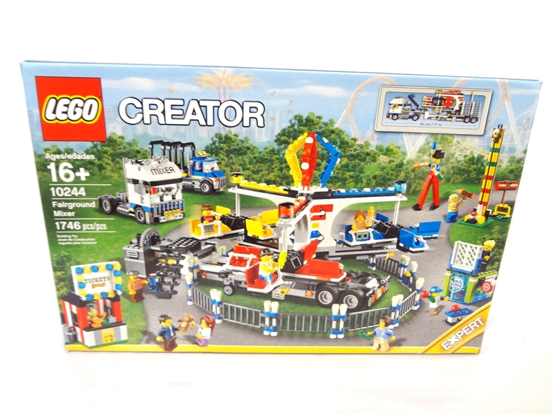 LEGO Collector Set #10244 Creator Fairground Mixer New and Unopened: