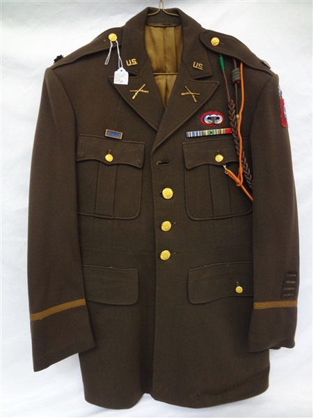 WWII US Army 82nd Airborne Tunic With Lieutenant Colonel