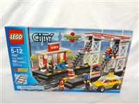 LEGO Collector Set #7937 City Train Station New and Unopened