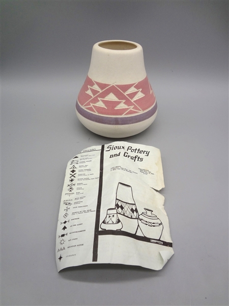 Marion Selwyn Jones Sioux Vase Pottery