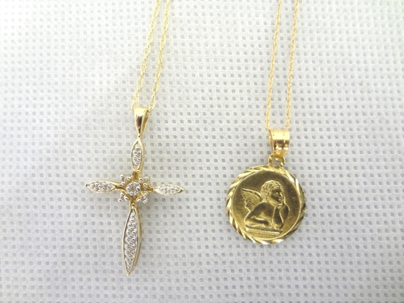 10k and 14k gold Necklaces and Pendants