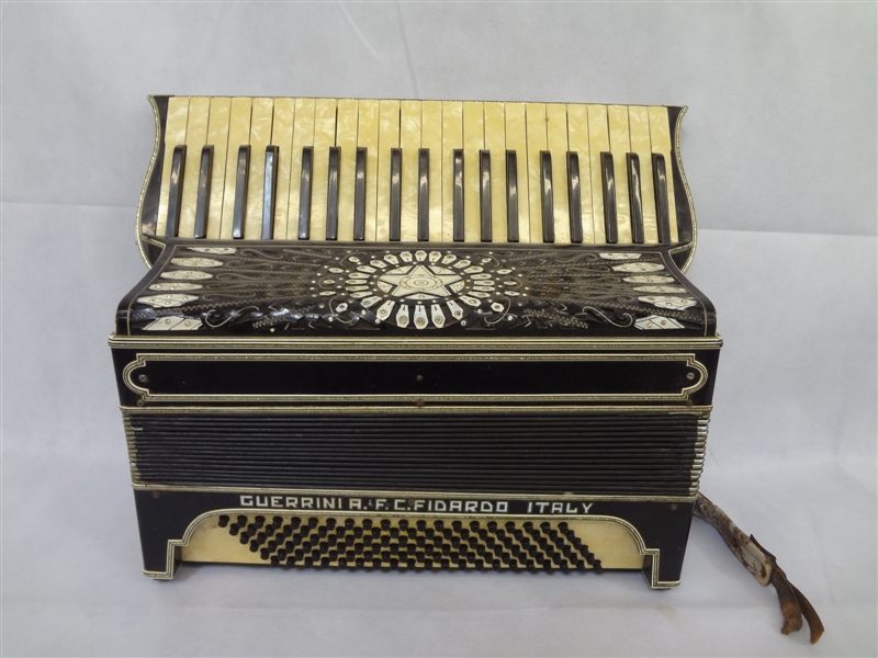 Guerrini & Co. Full Size Accordion Mother of Pearl Starburst