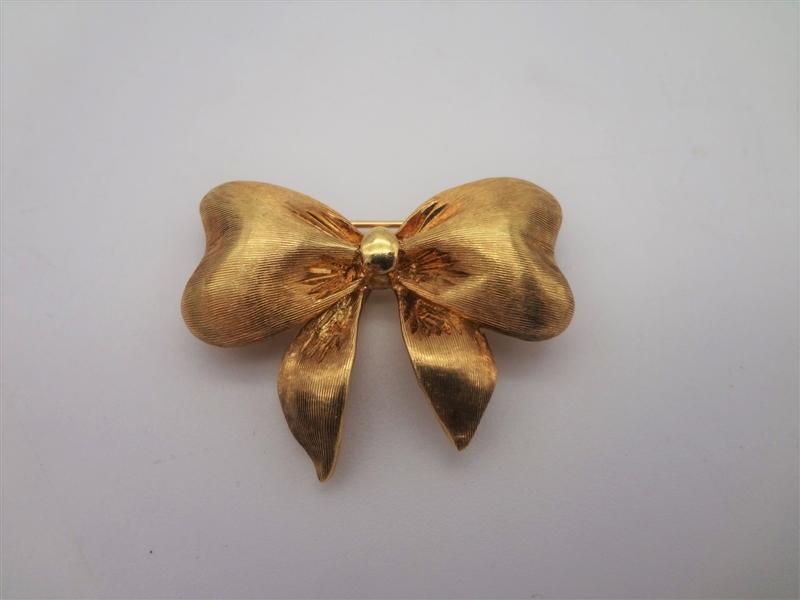 18k Gold Frank J. Golden Bow Brooch