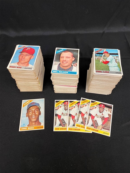 (550) 1966 Topps Baseball Cards Minor Stars, Commons and Duplicates