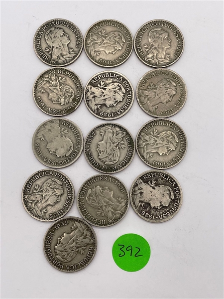 (13) Portugal 1 Escudo Cupro-Nickel Coins (#392)