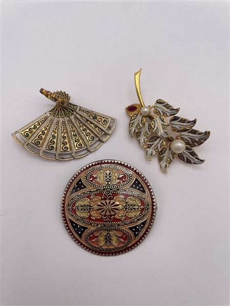 (3) Enamel Brooches Fan and Leaves