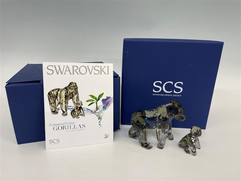 Swarovski Sculpture Endangered Wildlife Gorillas A 9100 in Original Box