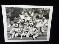 Johnny Davis Autographed Black and White 8 x 10 LOA from JSA