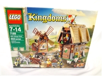 LEGO Collector Set #7189 Kingdoms Mill Village Raid New and Unopened