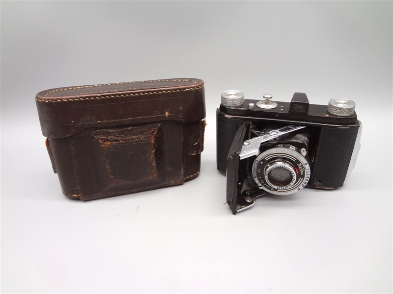 Welta Weltix 35mm Camera With Original Case and Compur Welta Lens