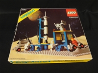 LEGO Space System Alpha-1 Rocket Base Opened