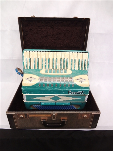 Coronet Italian Accordion in Robins Egg Blue With Case