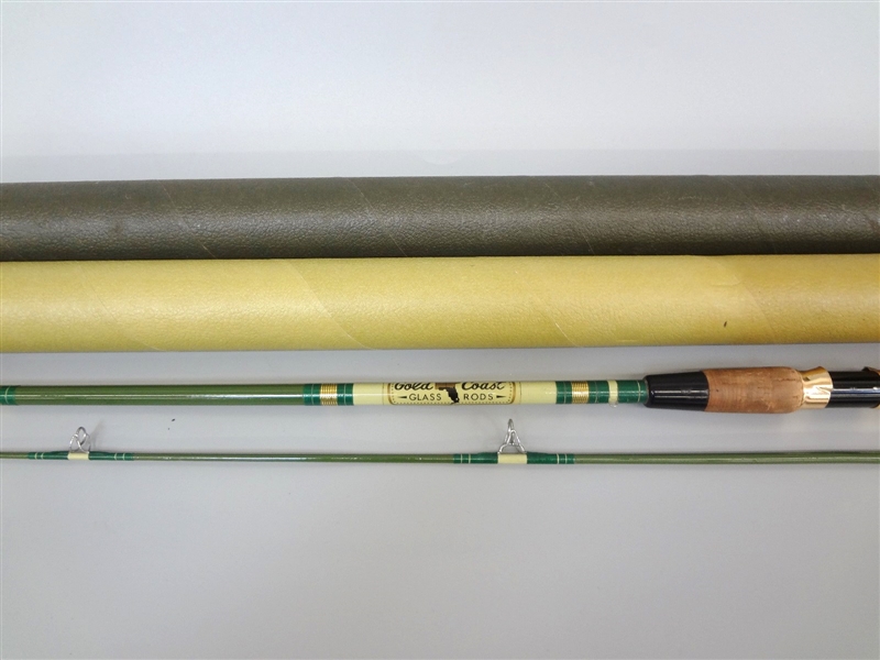 Gold Coast Glass Fishing Rod in Two Pieces With carrying Case