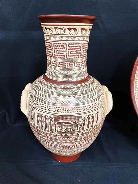 Geometric Amphora Sculpture D. Vassilopoulos Charger and Vase