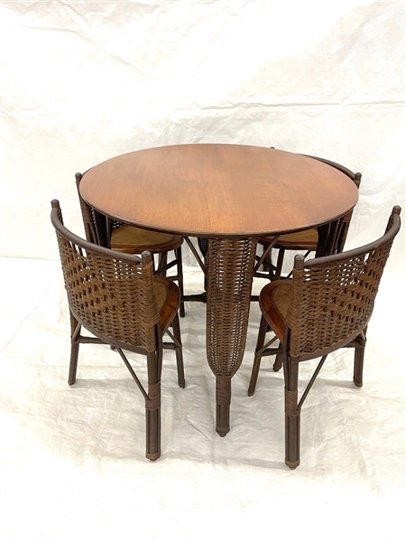 1910 Heywood Bros. and Wakefield Company Wicker Round Table With Hideaway Chair Set