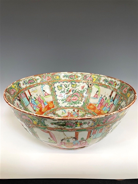 Early 19th Century Famille Rose Bowl With Early Staple Repair