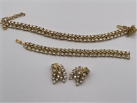 Crown Trifari Necklace, Bracelet and Earring Suite