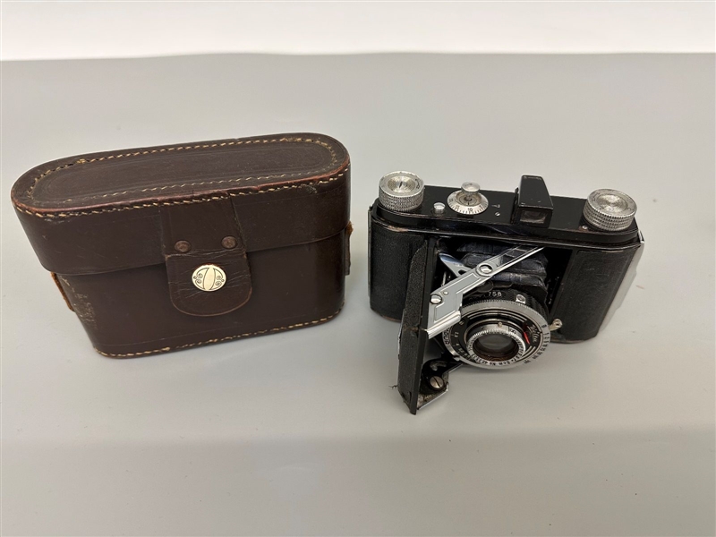 German Welta Niltix Folding Camera With Case