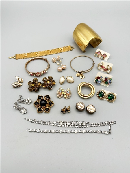 (20) Group of Costume Jewelry Including Ralph Lauren