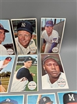 (18) 1964 Topps Giant Baseball Cards: Mantle, Colavita, Spahn, More