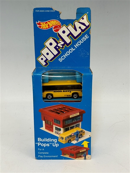 1988 Hot Wheels Pop N Play School House in Original Box