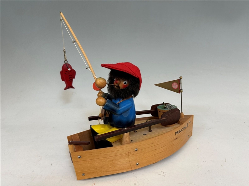 Steinbach Musical Smoker Fisherman & Boat Principal III