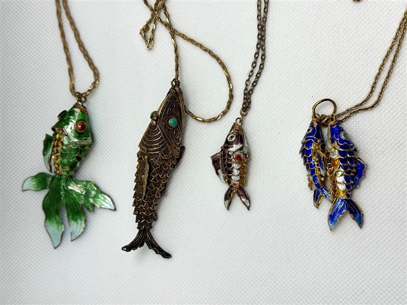 (4) Cloisonne Fish Pendants, Reticulated Snuff Box