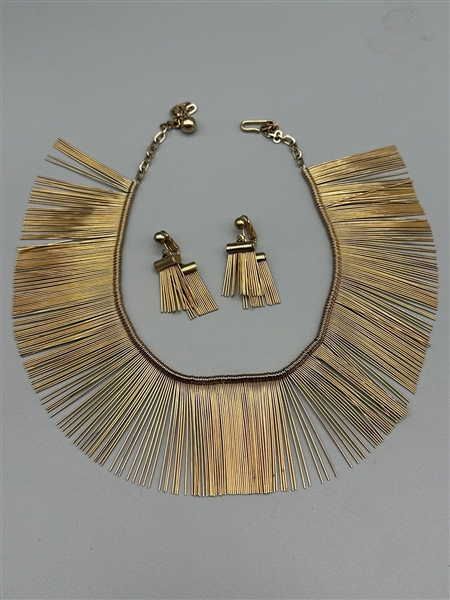 Mid Century Modern Gold Tone Fringe Cleopatra Bibb Necklace and Earrings