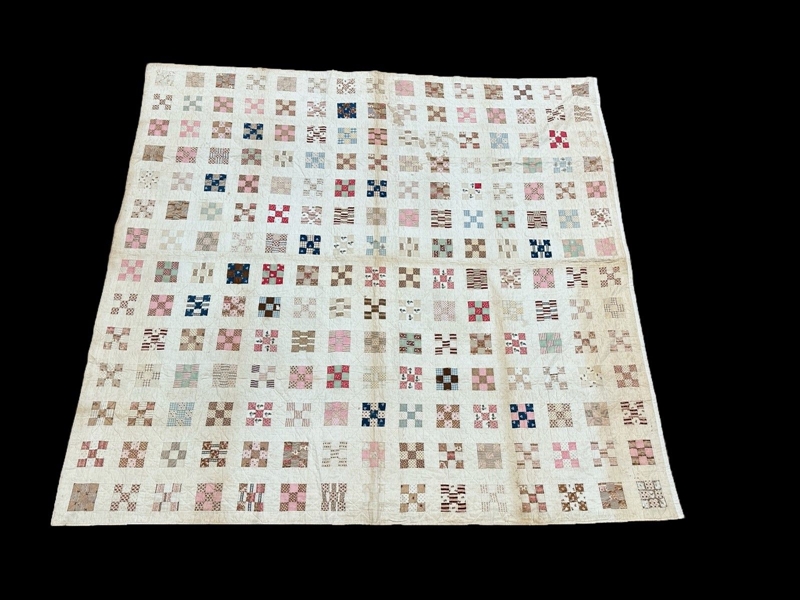 Hand Made Quilt: Squares