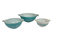 (3) Pyrex Handled Nesting Bowls