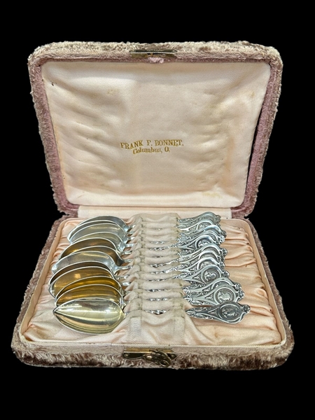 (12) Medallion Silver Plate Spoons in Presentation Case Gold Wash Bowl